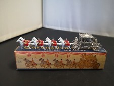 P365-MATCHBOX LESNEY MINIATURE CORONATION COACH AND HORSES WITH BOX