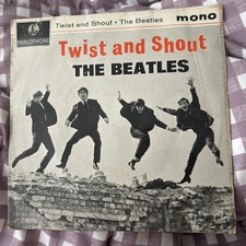 TWIST AND SHOUT. THE BEATLES EP. 1963 . GEP 8882.