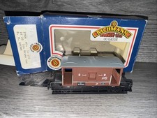 00 Bachmann 33-350 16'20 Ton Brake Van B.R. Brown