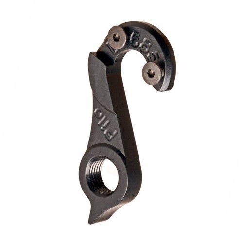 Derailleur hanger for