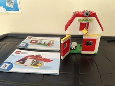 LEGO City 60346 Barn and Farm Animals Set 4 Minifigures, Cow and Pig