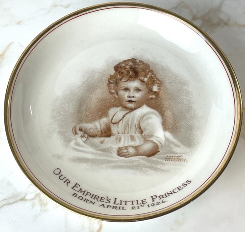 Paragon saucer queen - paragon, elizabeth