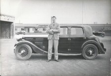 TRIUMPH GLORIA TEN SALOON 1933 B/W PHOTOGRAPH