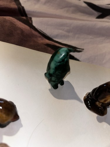 Green vintage penguin - green,