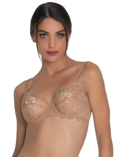 32b lise charmel - 32b, en