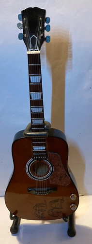 Beatles john lennon replica - lennon,