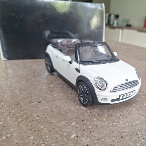 Mini cooper convertible white - convertible,