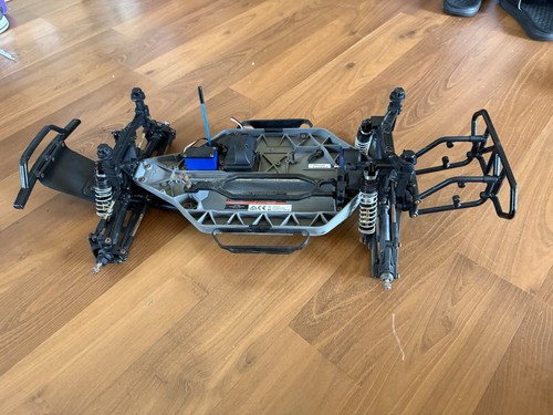 Traxxas slash vxl - 4x4, slider
