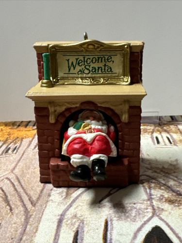 Hallmark ornament 1990 - hallmark,
