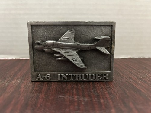 Intruder belt buckle - belt,