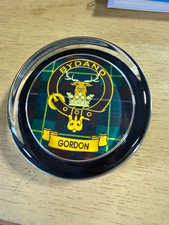 SCOTTISH GLASS PAPERWEIGHT GORDON CLAN FAMILY CREST