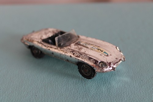 Corgi toys jaguar - corgi,