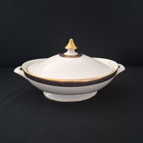 Elegant royal doulton - royal, harlow