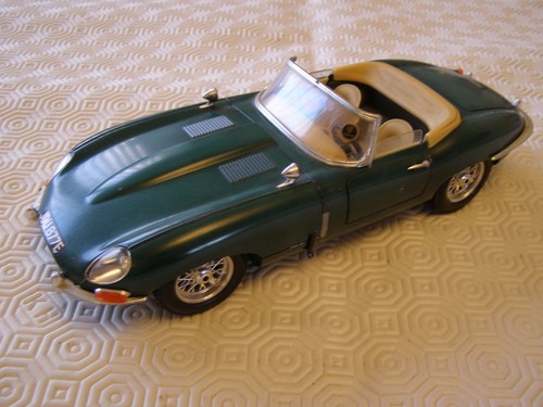 Jaguar type burago - jaguar, e-type