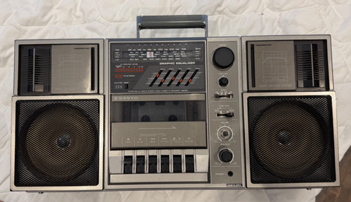 Vintage sanyo m9835l boombox - sanyo,