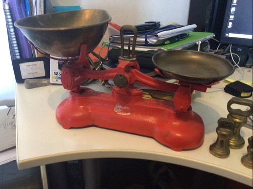 Libra kitchen scales - kitchen, scales-red
