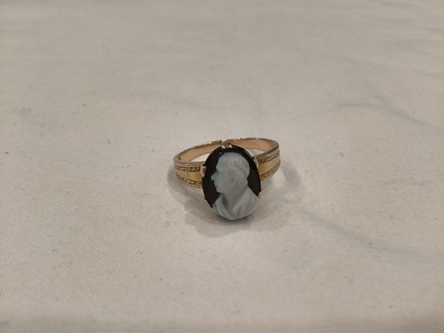 14k yellow gold cameo - cameo, of