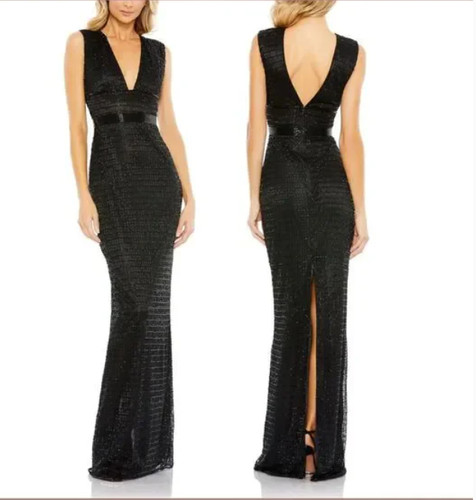 Nwt mac duggal - mac, v-neck