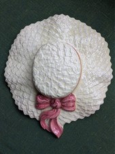 Sylvac wall sconce/pocket as straw bonnet