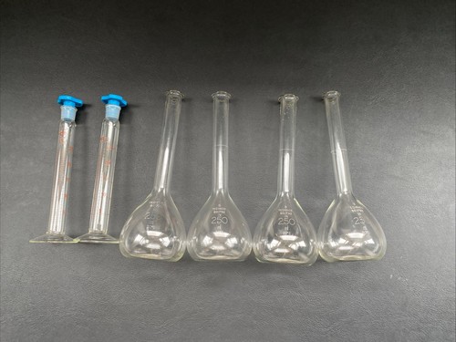 Job lot laboratory glassware - lot,