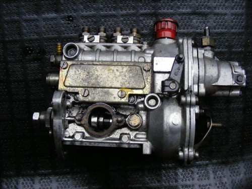 Mercedes 207d 4 cylinder - 4,