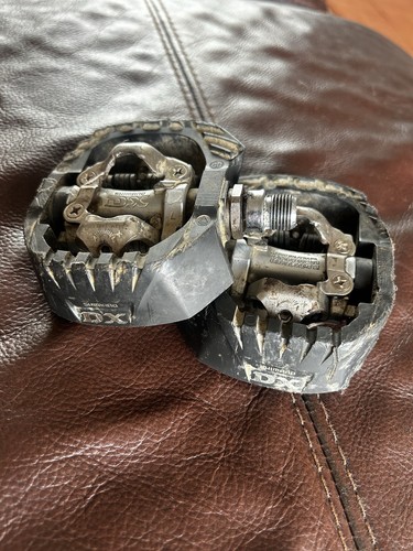 Shimano spd clipless pedals - shimano,