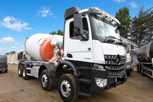2015 mercedes 8x4 concrete - 2015,