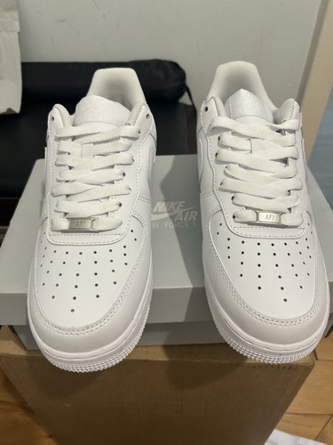 Nike air - (authentic, new)