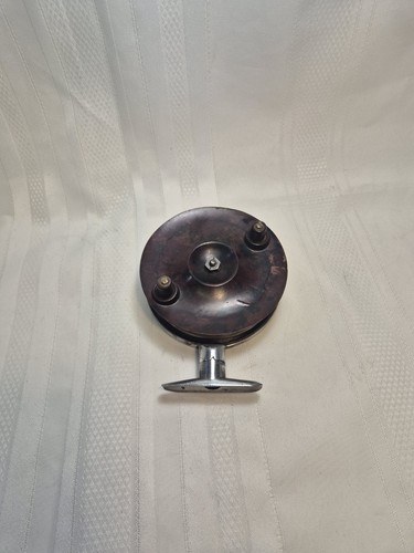 Vintage side cast - side, pin