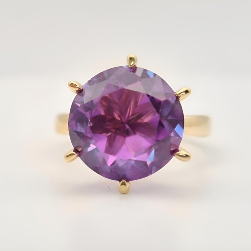 18ct yellow gold alexandrite - 18ct,