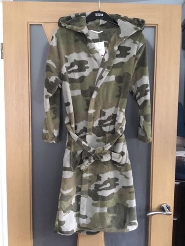 Age 10 11 dressing - s,