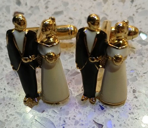 Bride and groom figure - bride,