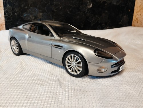 Kyosho james bond - kyosho,