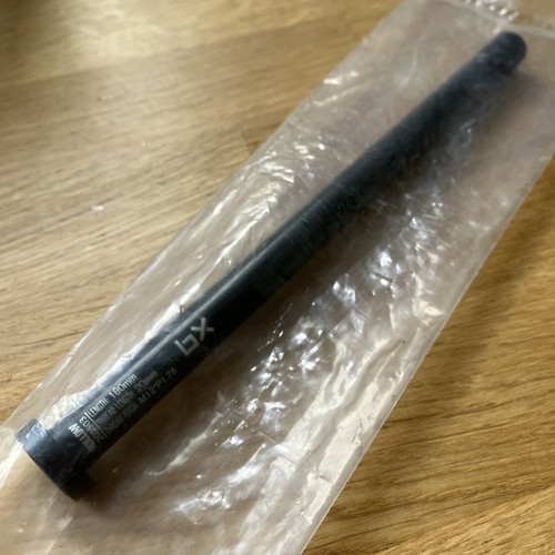 Brand rear thru axle - thru,