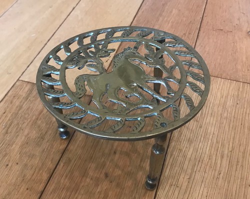 Vintage brass trivet legs - brass, 3