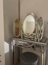 Dressing table mirror tri fold