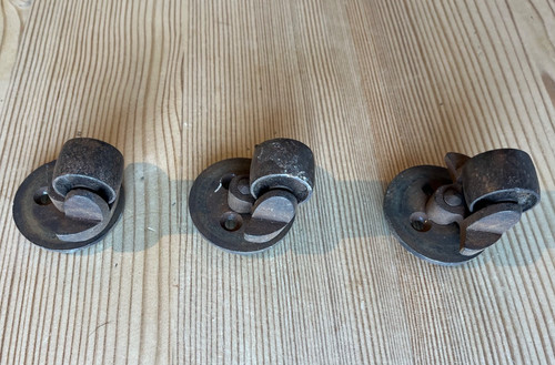 Vintage cast iron swivel - 3,
