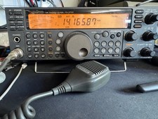 Kenwood TS-570D HF Transceiver for Amateur radio