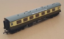 Hornby OO Gauge (1/76) R 4026B - GWR Centenary Composite Coach 6660