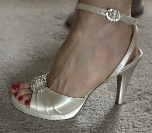 Pink paradox ivory satin - pink,