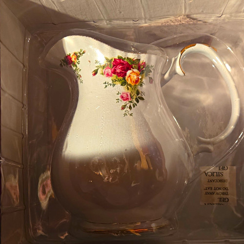 Royal albert old country - old, roses