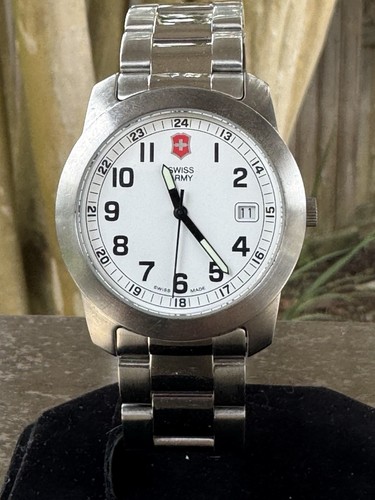 Victorinox swiss army quartz - swiss,