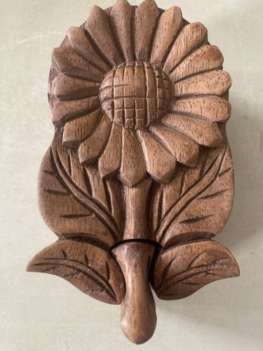 Wooden flower jewellery - jewellery, box
