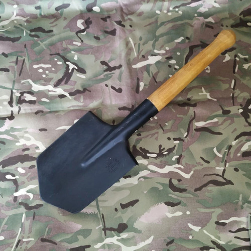 Sapper shovel infantry army - infantry,