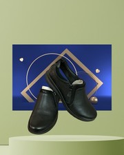 Clarke Un Adorn Zip Women Flat