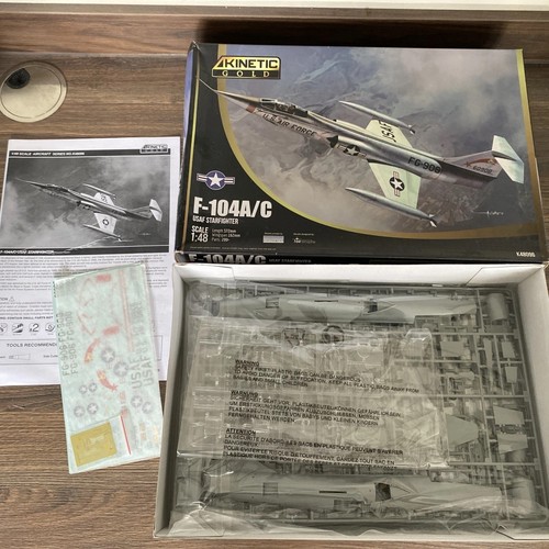 Kinetic gold scale - model, kits