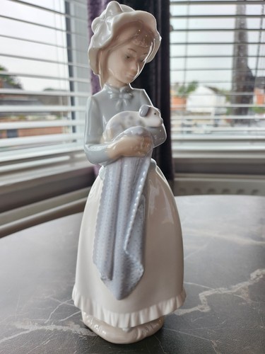 1987 nao lladro - lladro, dulce