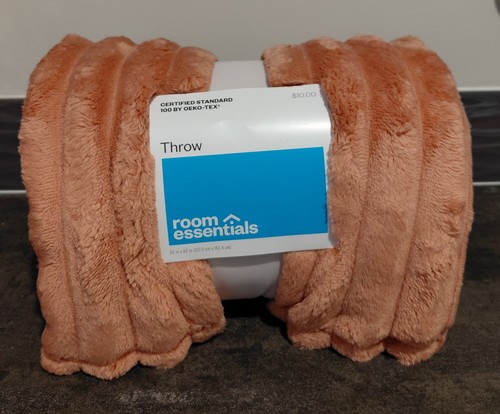 Room essentials plush - essentials, throw