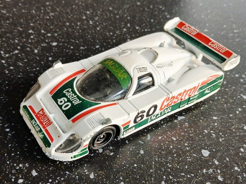 Corgi jaguar xjr castrol 60 - jaguar, xjr-9