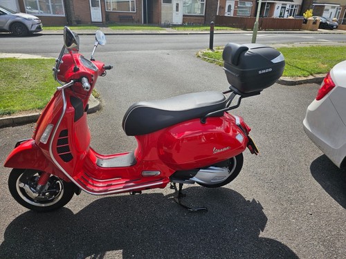 Vespa gts300 red - gts300, motorcycle